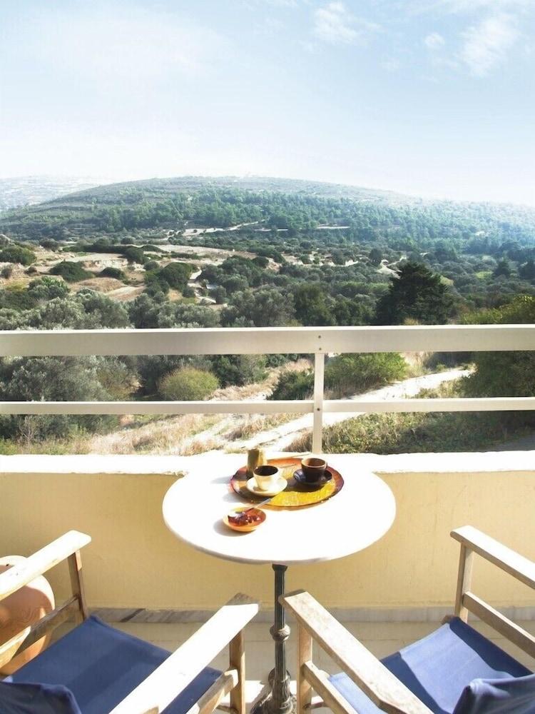 Thomas Hotel Monolithos  Exterior photo